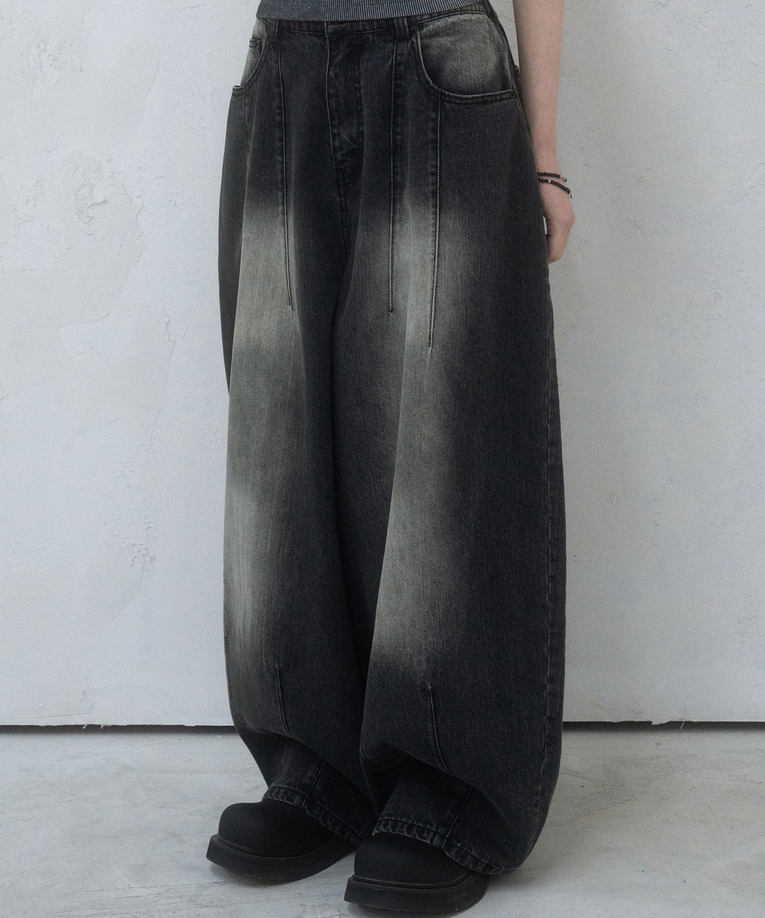 ◎AVANDRESS◎ Super Wide Dart Denim Pants BLACK AV43PT13BK MUSINSA | AVANDRESS Super Wide Dart Denim Pants BLACK