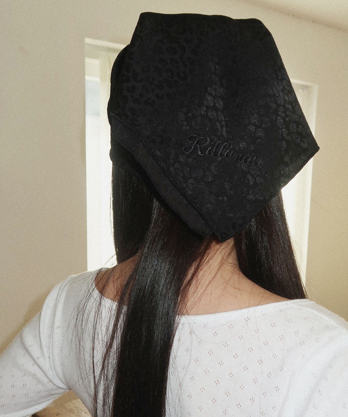 킬리만(KILLIMAN) Chic Leopard Scarf - Black
