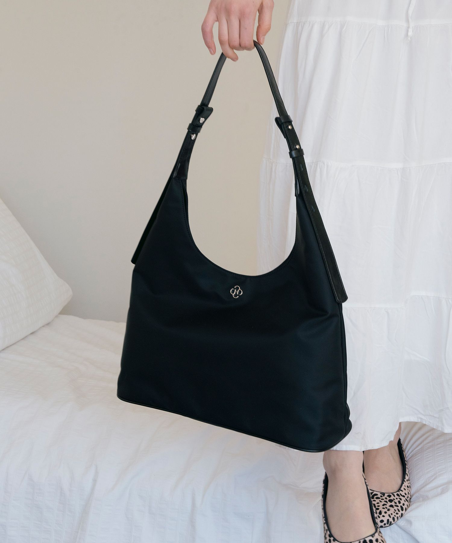 ★HEEARI★ Ivy Nylon Shoulder Bag Ivy Nylon Shoulder Bag_Bla MUSINSA | HEEARI Ivy Nylon Shoulder Bag_Black