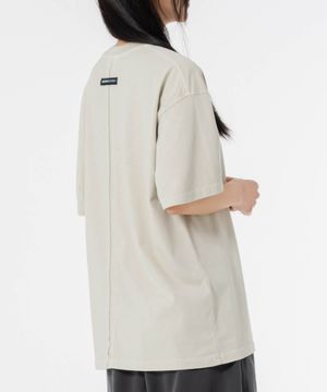 뒷절개 오버핏 피그먼트 반팔티셔츠 베이지