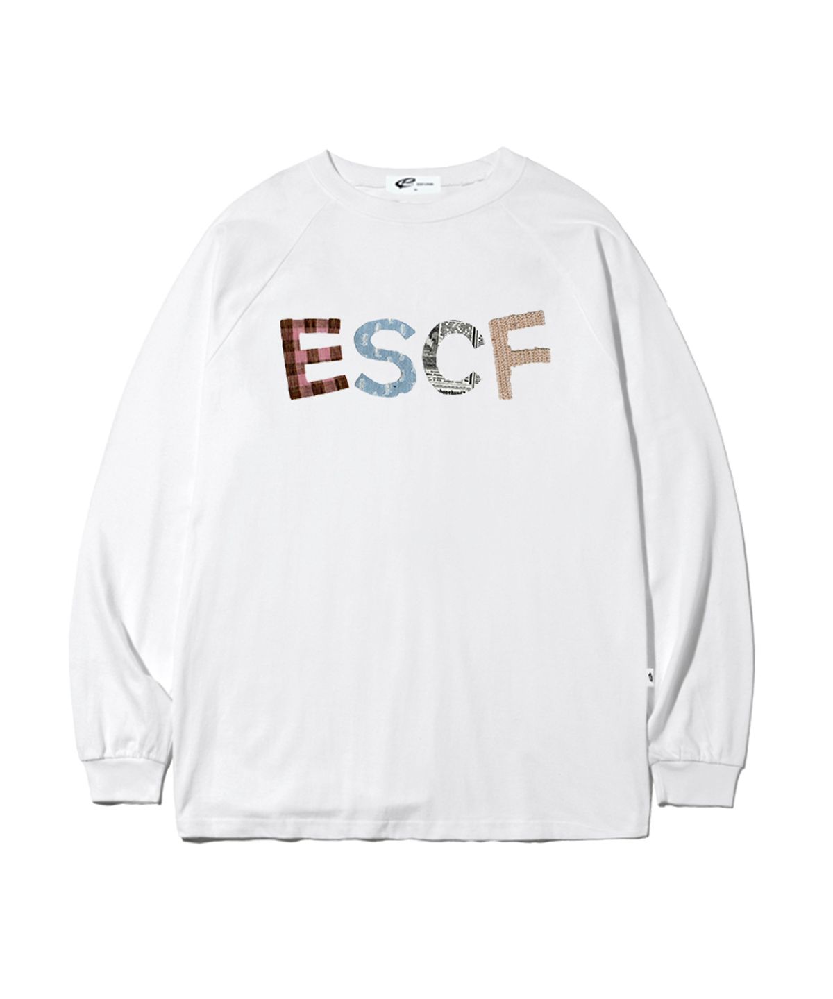 이스케이프프롬(ESCAPEFROM) 패치 빈티지 로고 프린트 롱슬리브 화이트