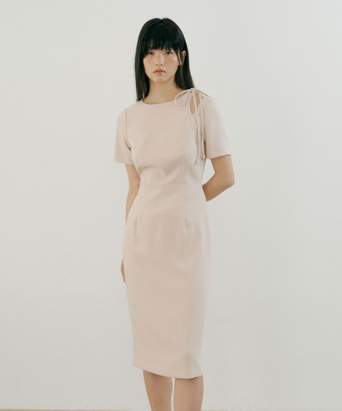 루시르주(LUCIR ZU) Slit Strap One-piece (beige)