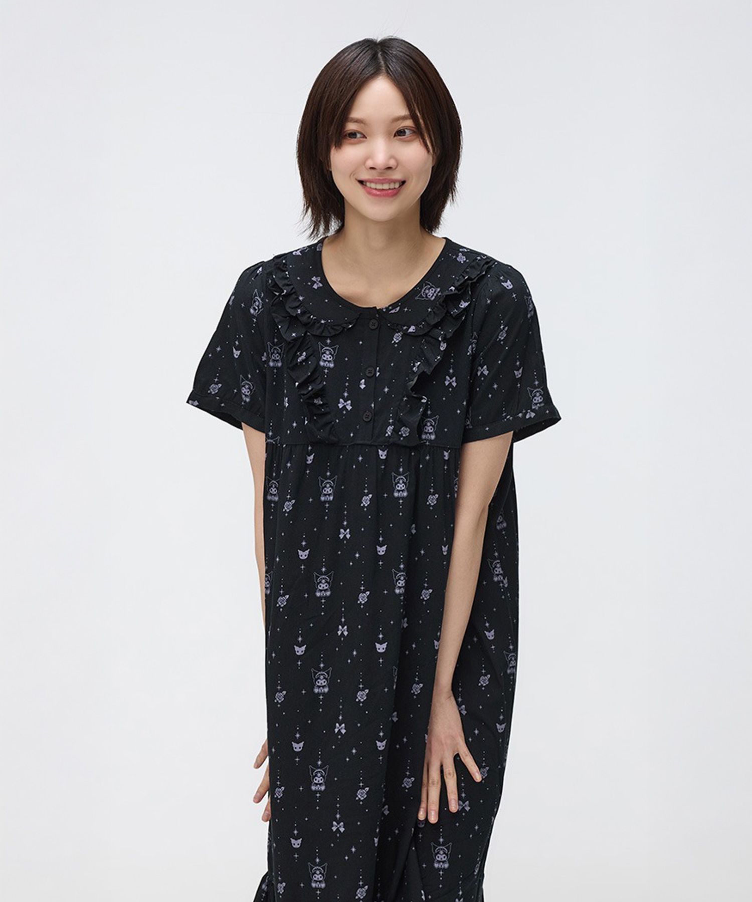 ★ SPAO★ Sanrio Characters One Piece Pajamas BLACK SPPPF26 SPAO] (Sanrio Characters) Sanrio Characters Pajamas