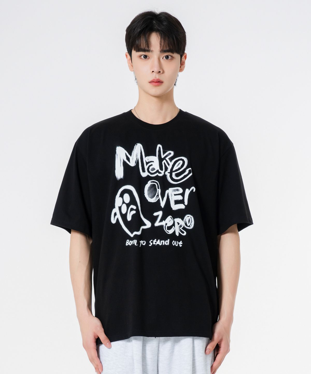 모즈모즈(MOZMOZ) 고스트 드로잉 오버핏 반팔티셔츠 블랙