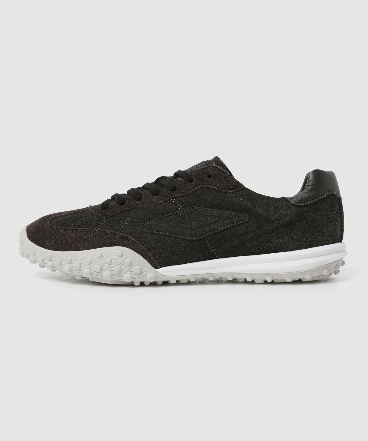엄브로(UMBRO) [UMB X White Mountaineering] FIRST JOGGER (퍼스트 조거) 블랙(UQ123CCU21)
