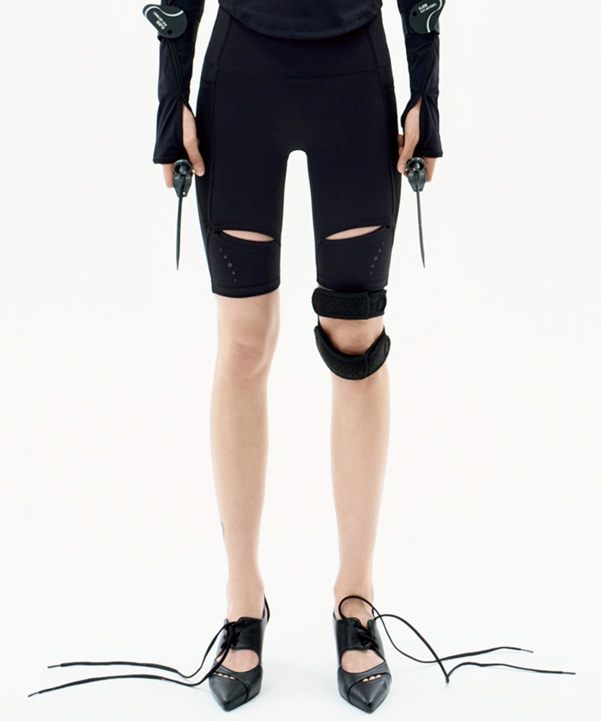 오호스(OJOS) Thigh Slit Shorts Leggings / Black