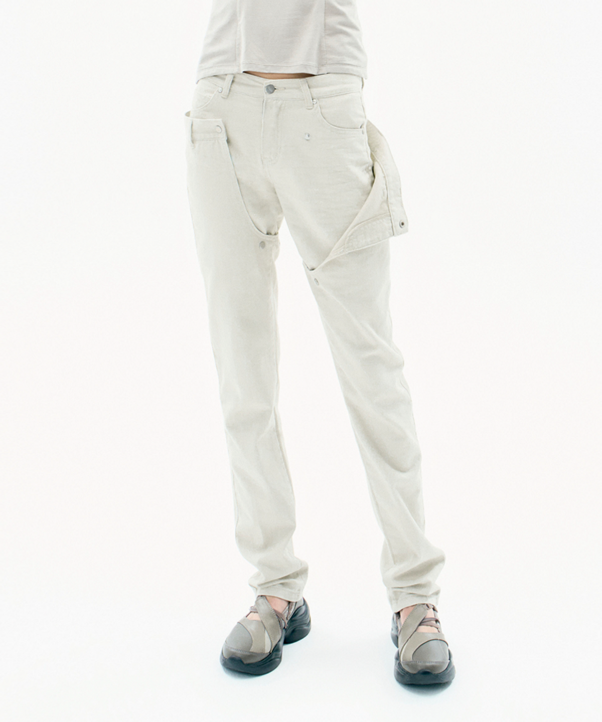 오호스(OJOS) Detachable Button Denim Pants / Beige