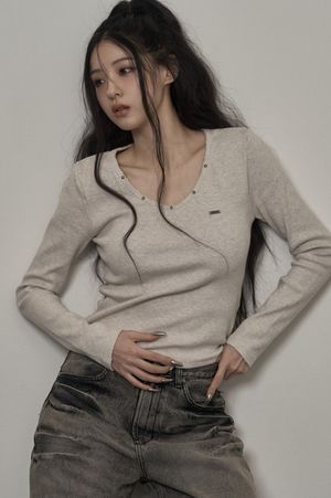 Damage Stud T-shirt (beige)