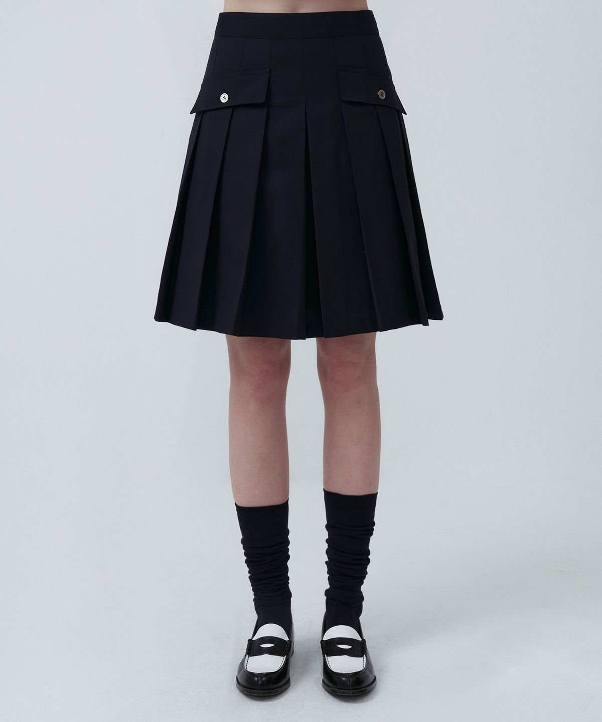 클로브(CLOVE) [25SS clove] Button Pocket Pleated Skirt (Dark Navy)