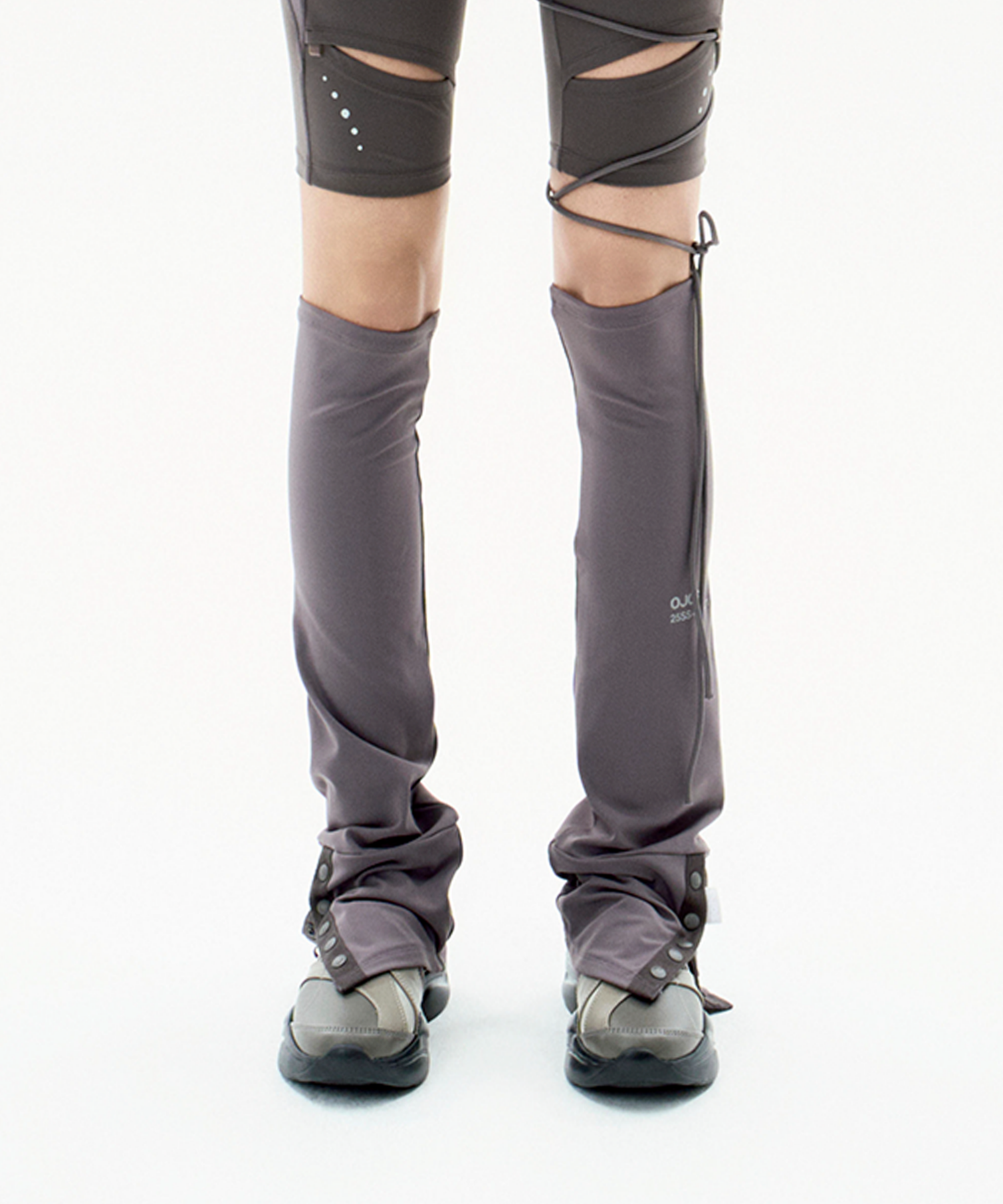 ◆ojos◆ Button Slit Leg Warmer Black 25SS-AC01-BK MUSINSA | OJOS Button Slit Leg Warmer / Stone Brown