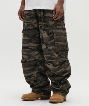 VINTAGE ONE TUCK CARGO PANTS (CAMO)