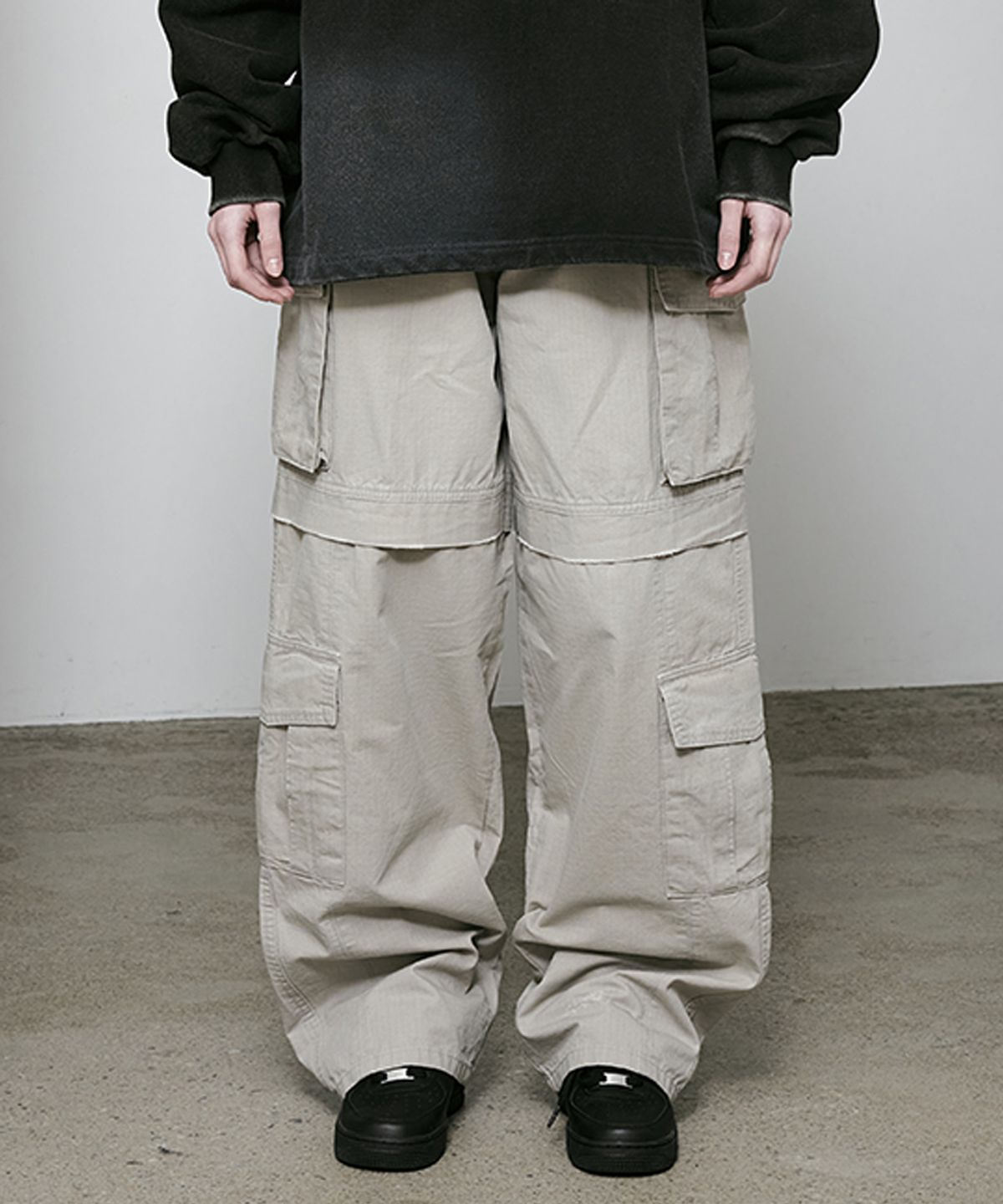 아크메드라비(ACME DE LA VIE) DAMAGE WASHED WIDE CARGO PANTS (2COLOR)