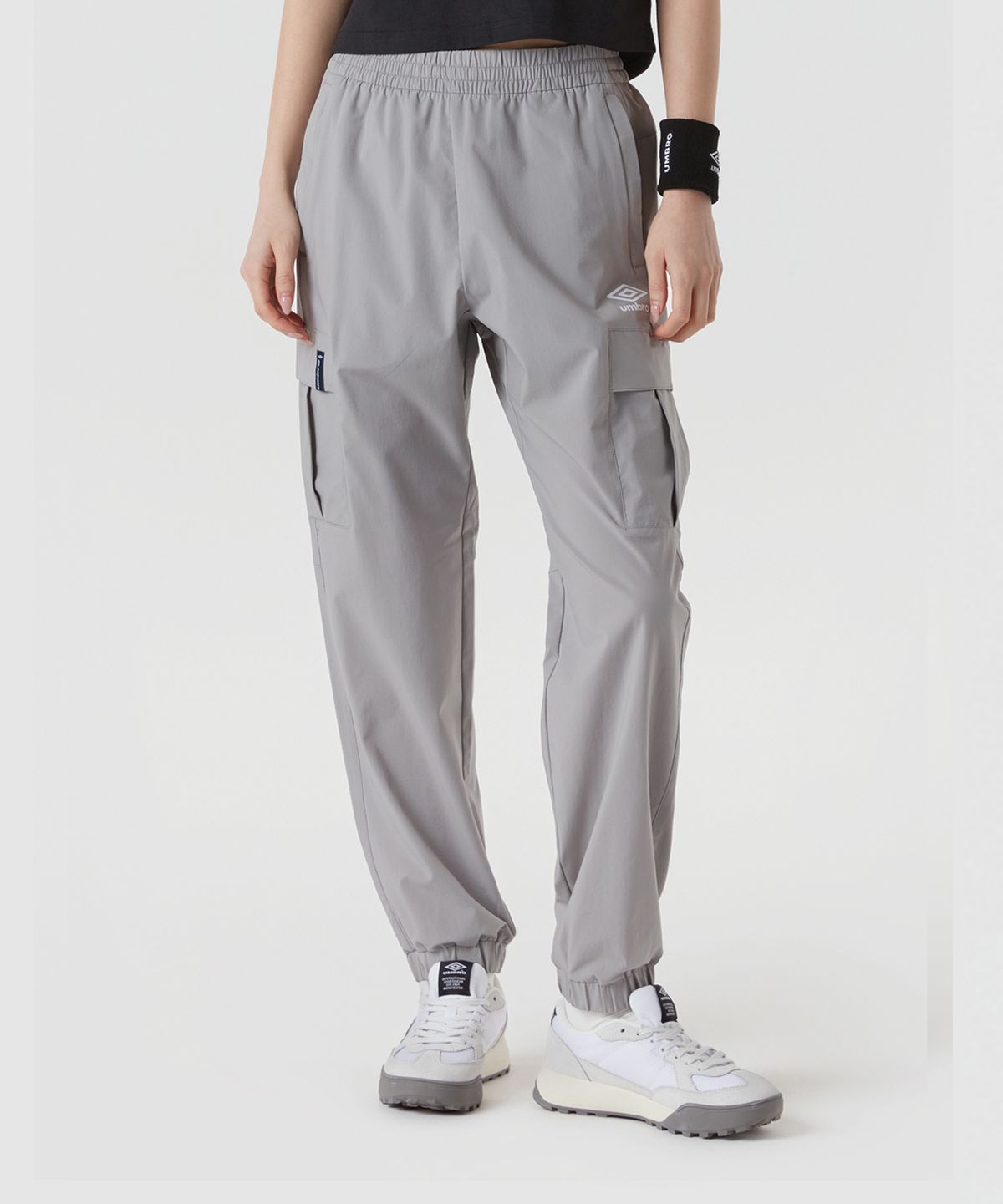 엄브로(UMBRO) 액티브 올라운드 스트레치 카고 조거 팬츠 라이트 그레이(UQ123SPT22)