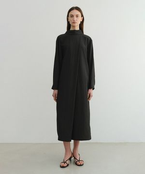 BACK TIE MAXI DRESS (BLACK)