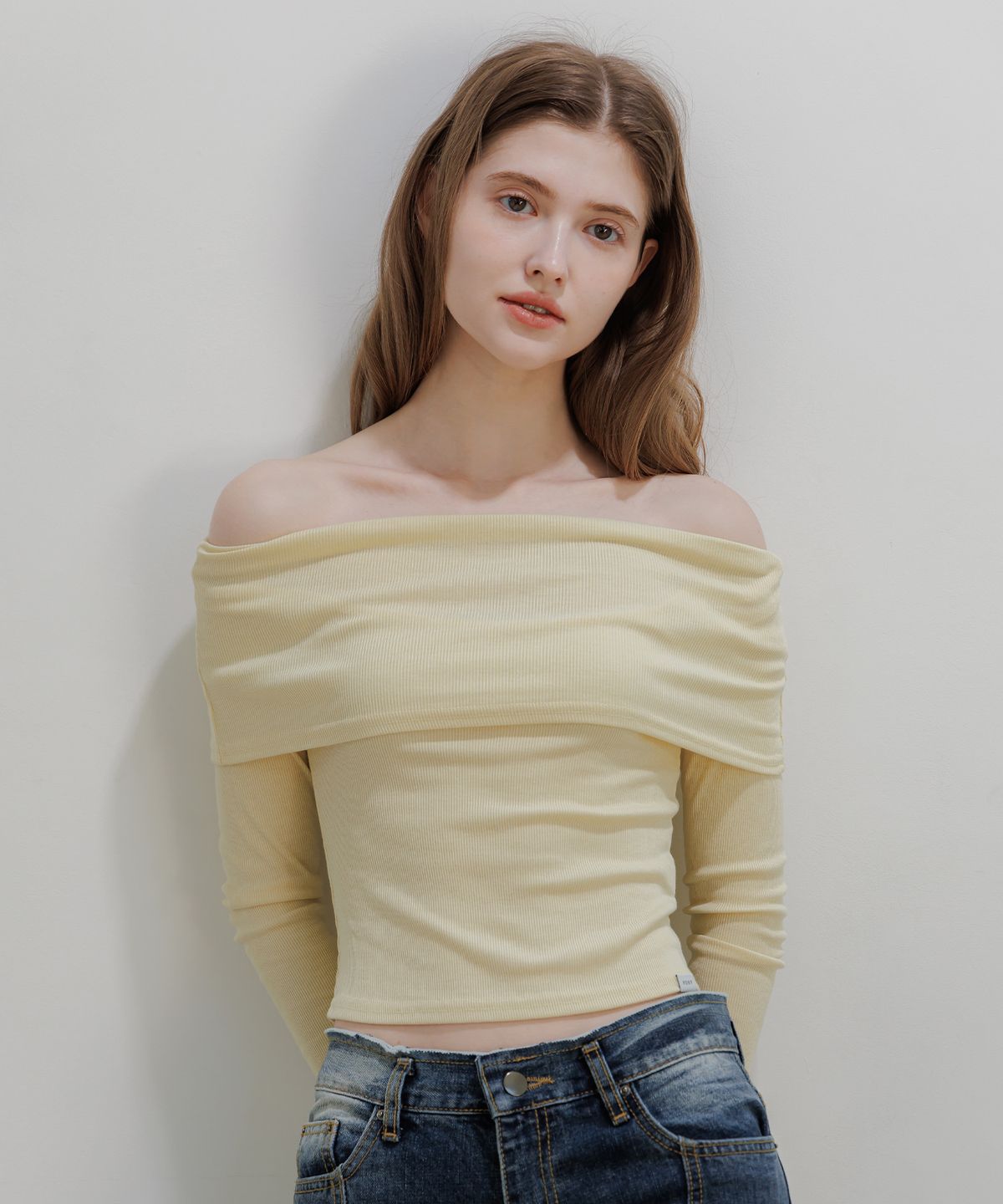 판도라핏(PANDORAFIT) After Off-Shoulder T-Shirt