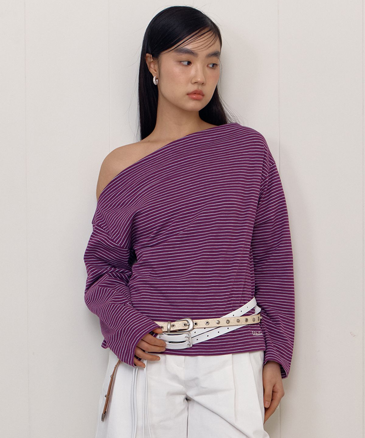 셀리테일즈(CELITAILS) ONE SHOULDER STRIPE T-SHIRT_PURPLE