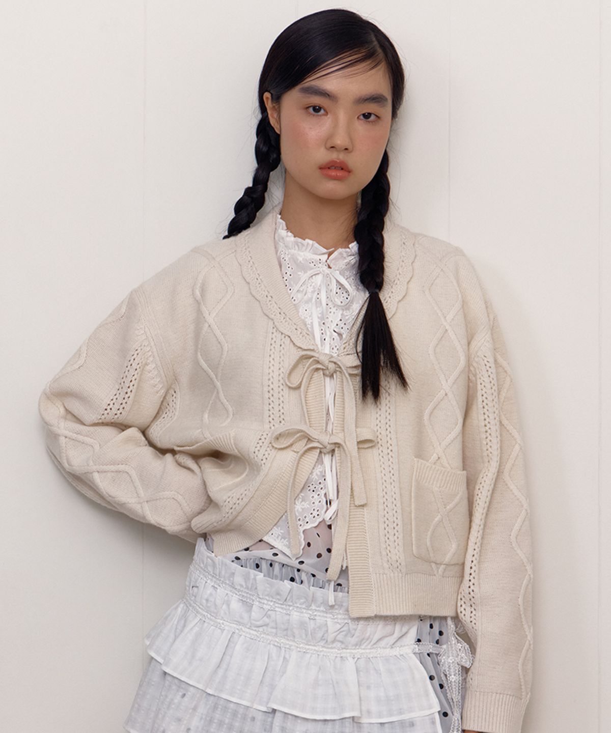 셀리테일즈(CELITAILS) HANDMADE LACE SHAWL COLLAR CARDIGAN_IVORY