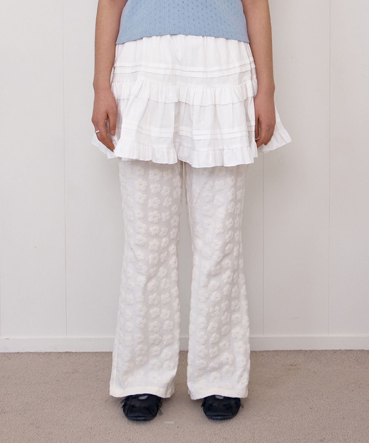 셀리테일즈(CELITAILS) TERRY FLOWER BENDING BOOTS-CUT PANTS_IVORY