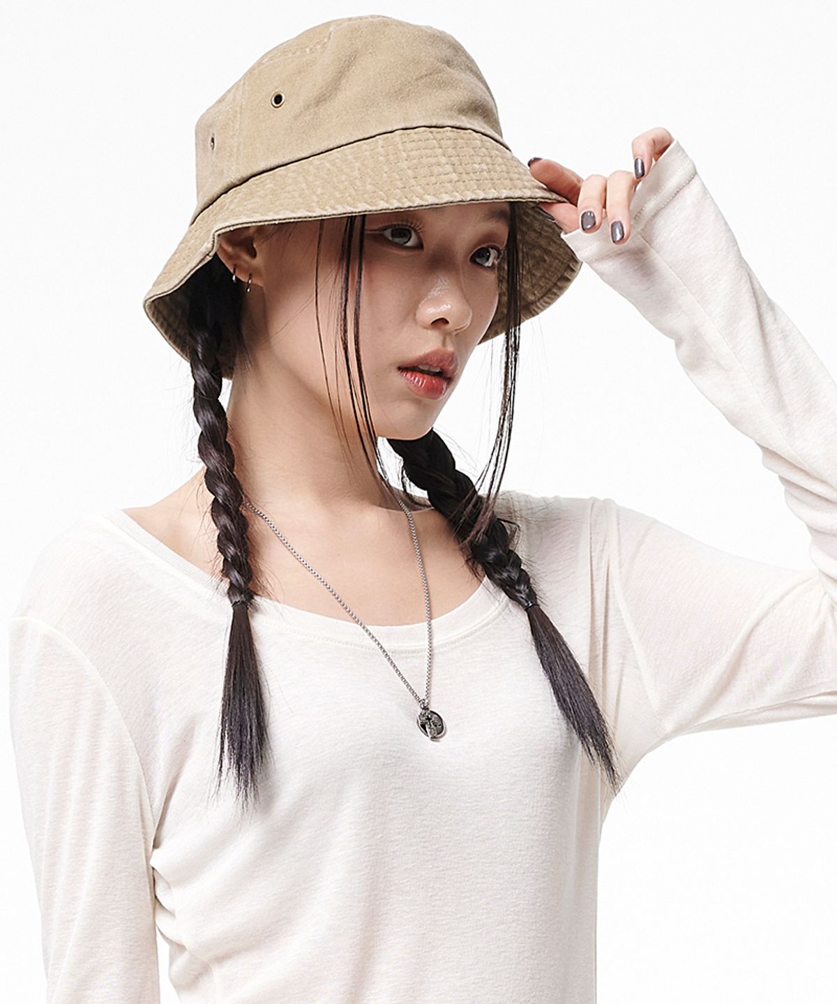 아티스트웨어(ARTISTWEAR) [ATW] 원버튼 피그먼트 버킷햇 - 그런지베이지
