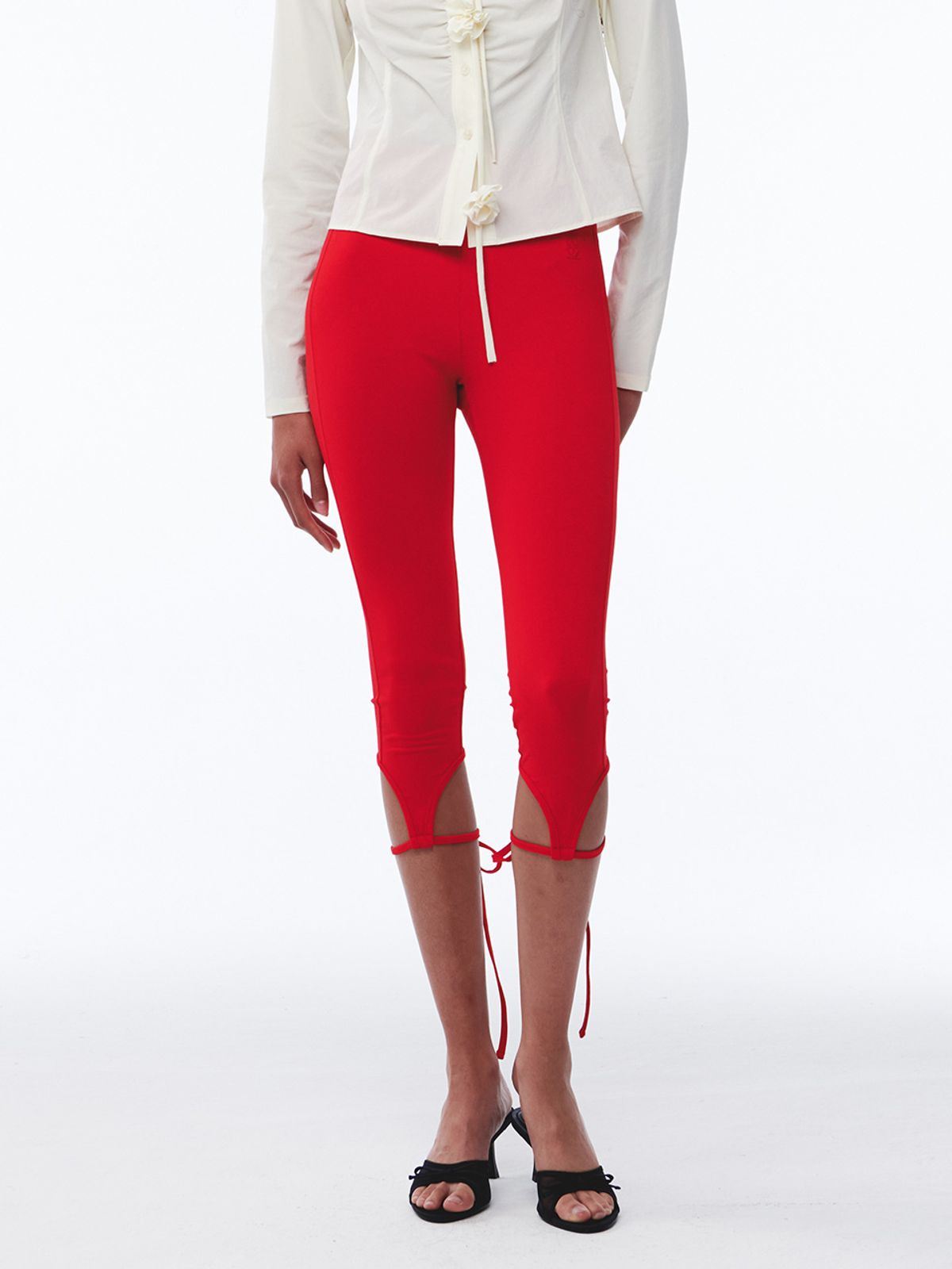 기준(KIJUN) Capri Leggings Red