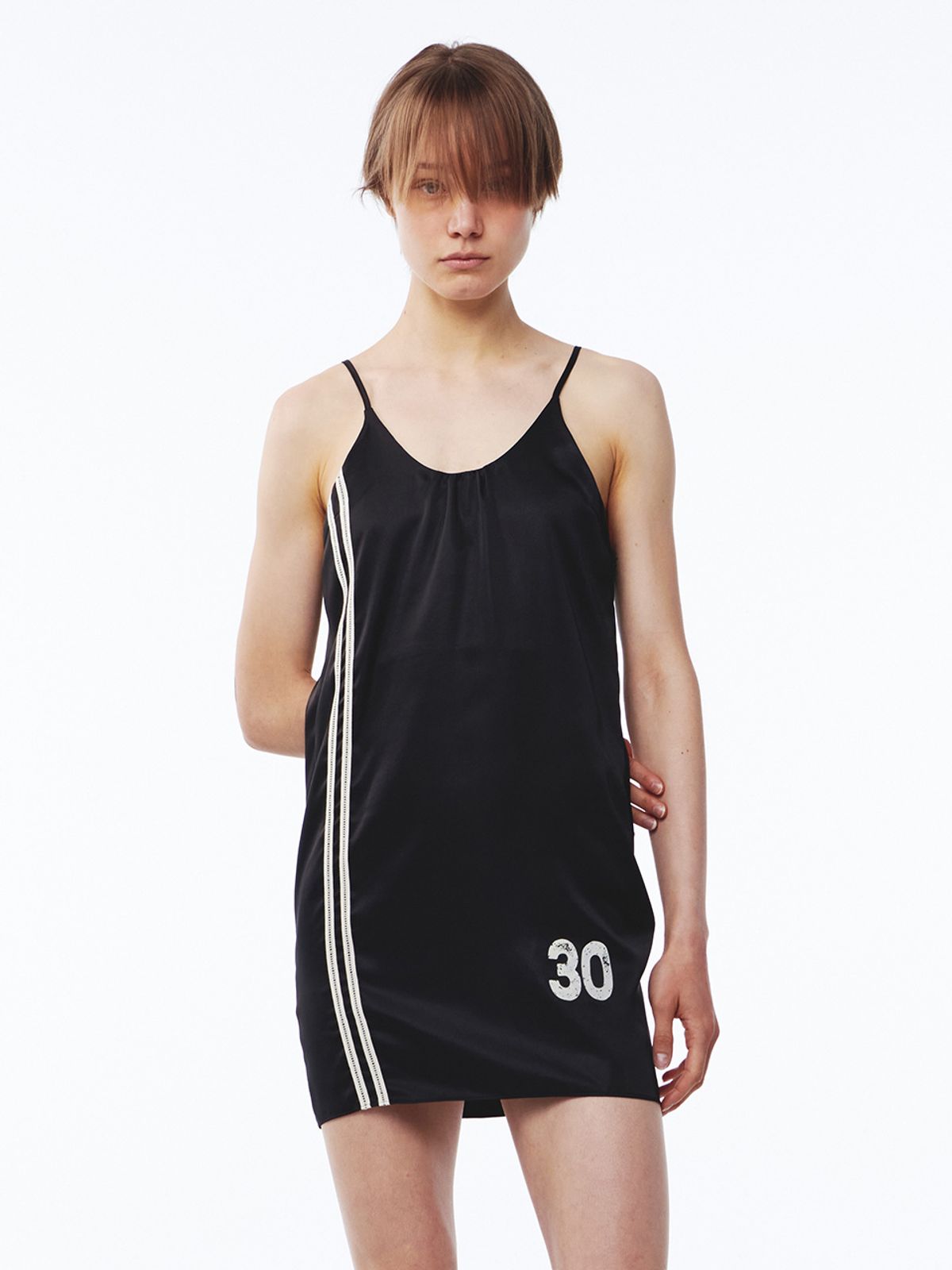 기준(KIJUN) Line Satin Mini Dress Black