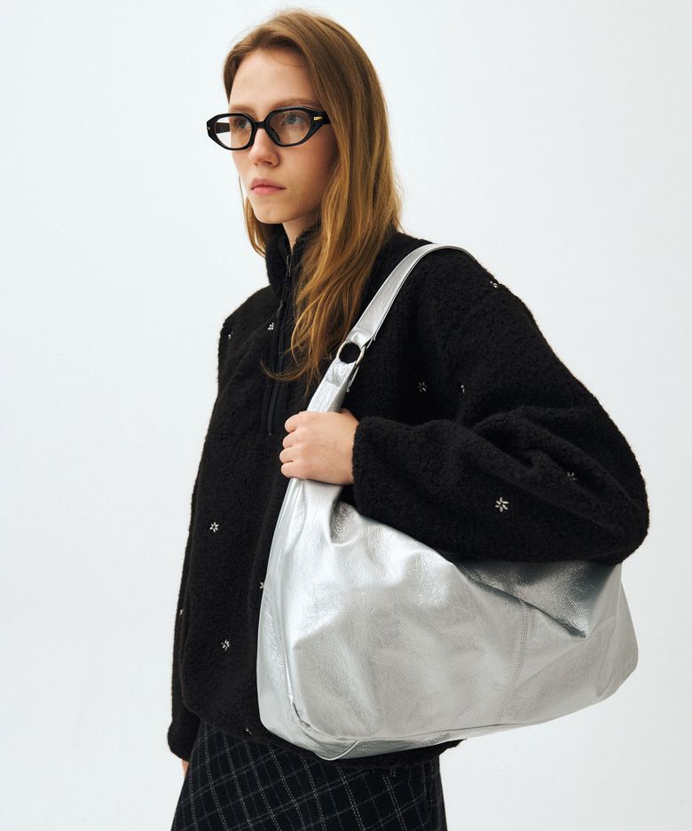 WRINKLE SILVER SHOULDER BIG BAG