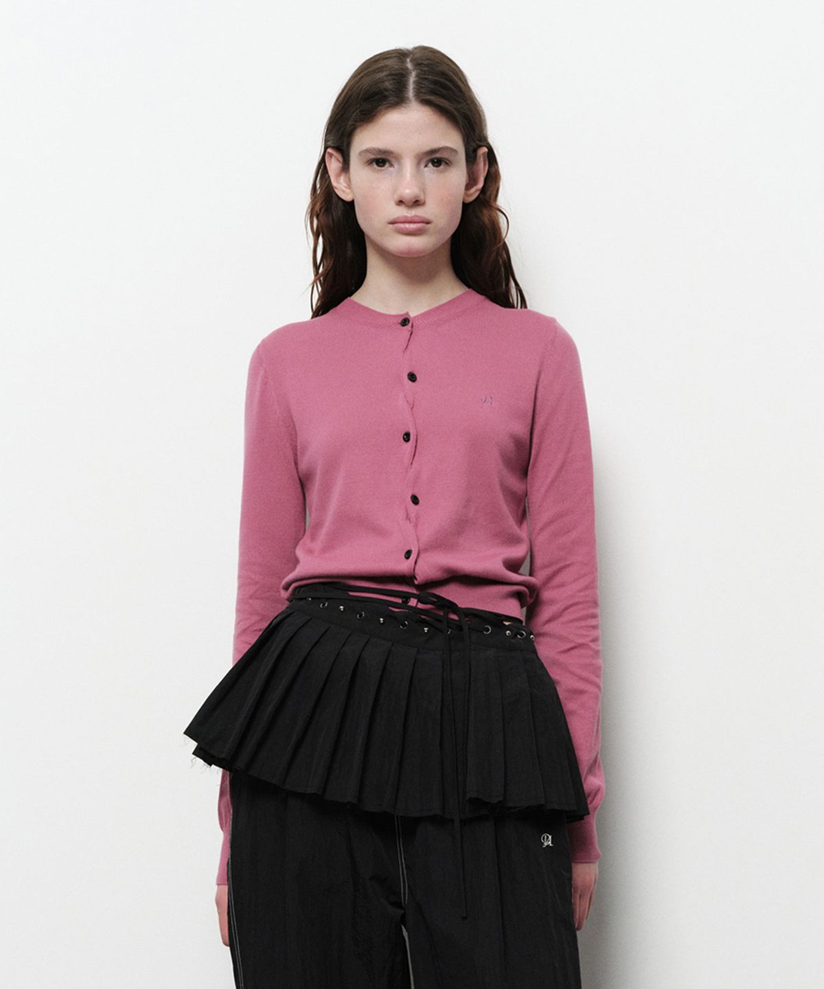 다이애그널(DIAGONAL) UNBALANCE BUTTON CARDIGAN (pink)