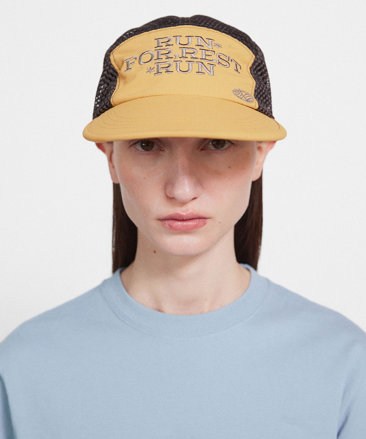 미나수(MENASOO) Run For Rest Run Mesh Camp Cap_Mustard