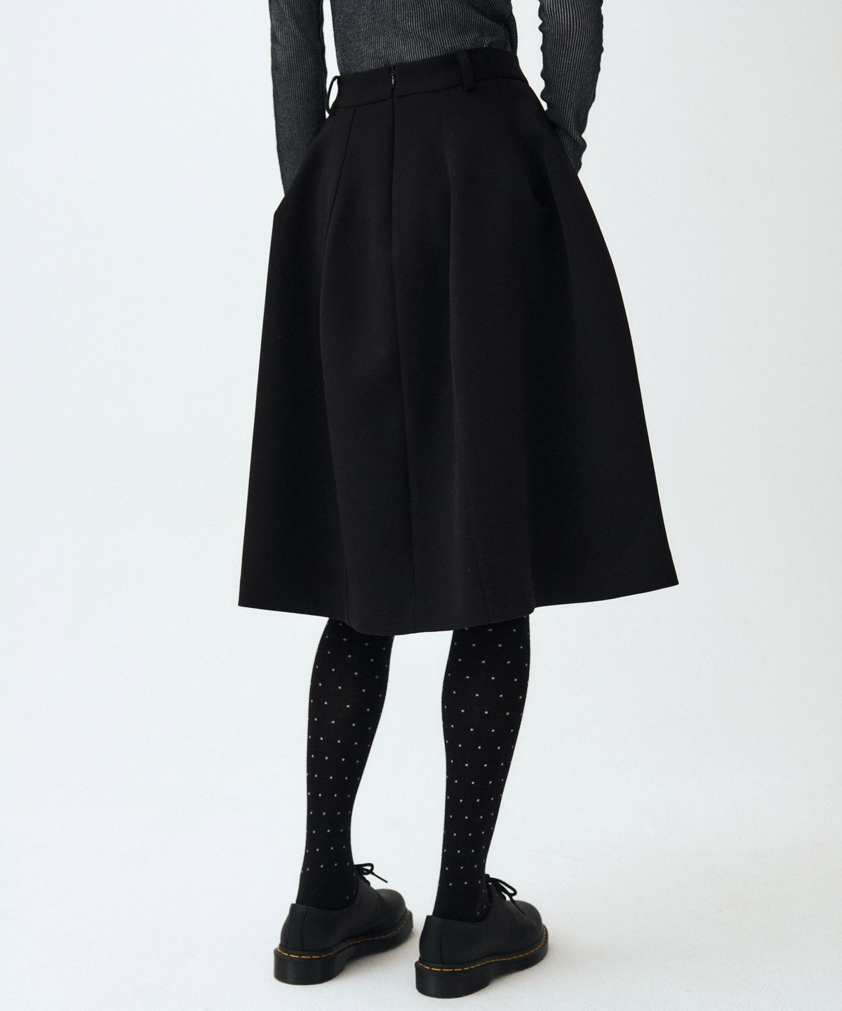 마이스(MAIS) BLACK UNEVEN MIDI SKIRT