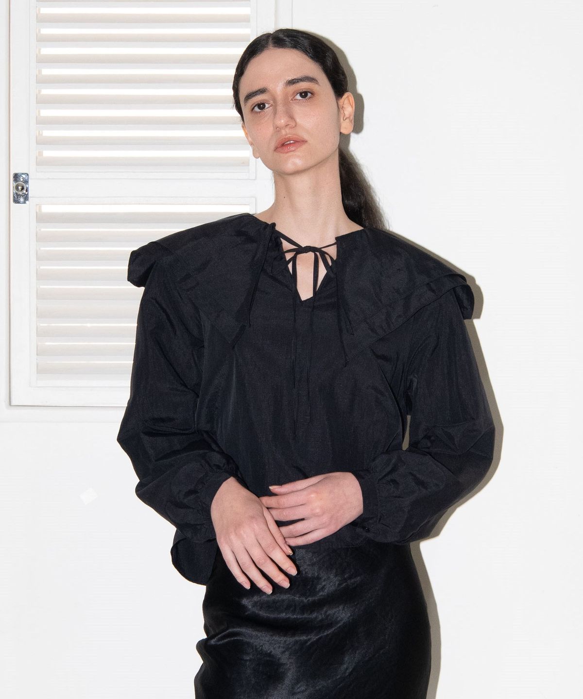 마이스(MAIS) DOUBLE BIG COLLAR SAILOR BLOUSE / BLACK