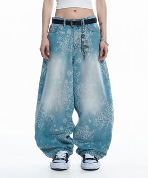 썬 패치 레오파드 벌룬 데님 팬츠 - 라이트블루