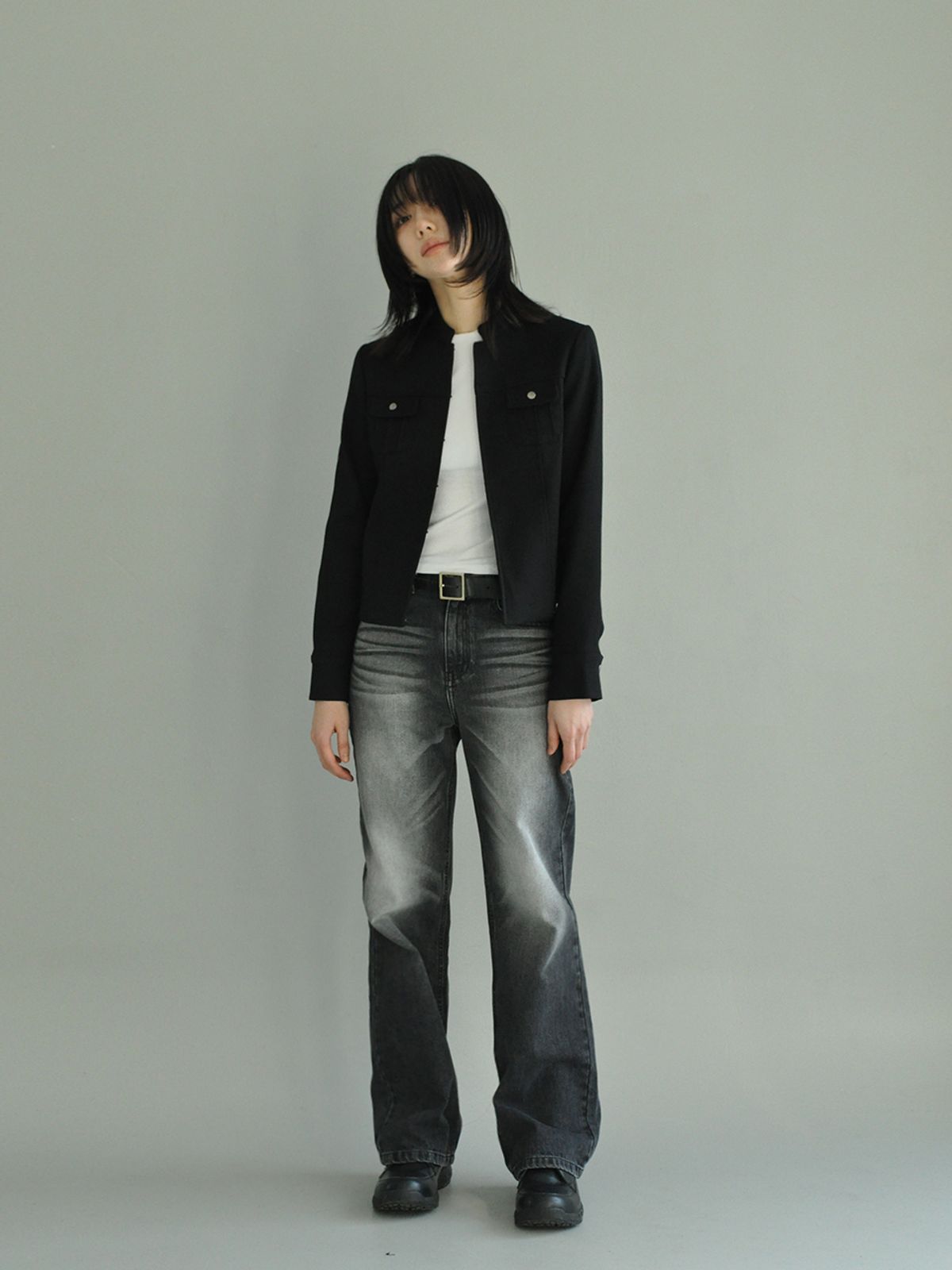 튜드(TUDE) 핀턱 리벳 자켓 블랙