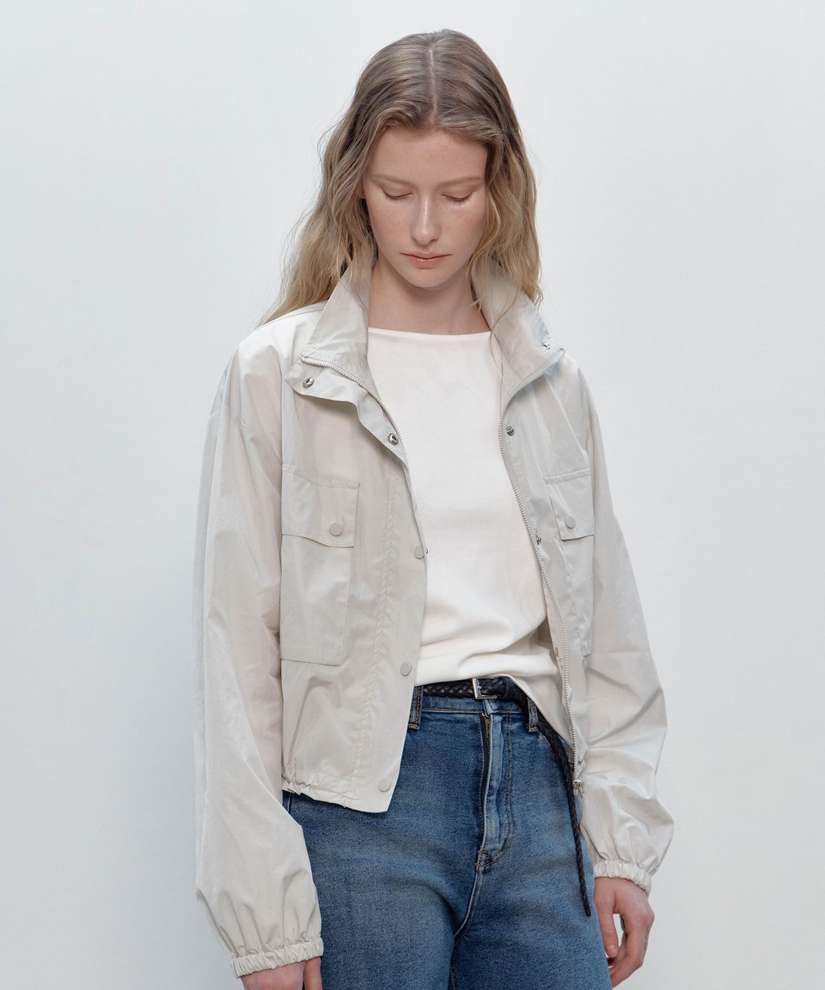 더마고(THEMARGOT) CROP POCKET WINDBREAKER (LIGHT BEIGE)