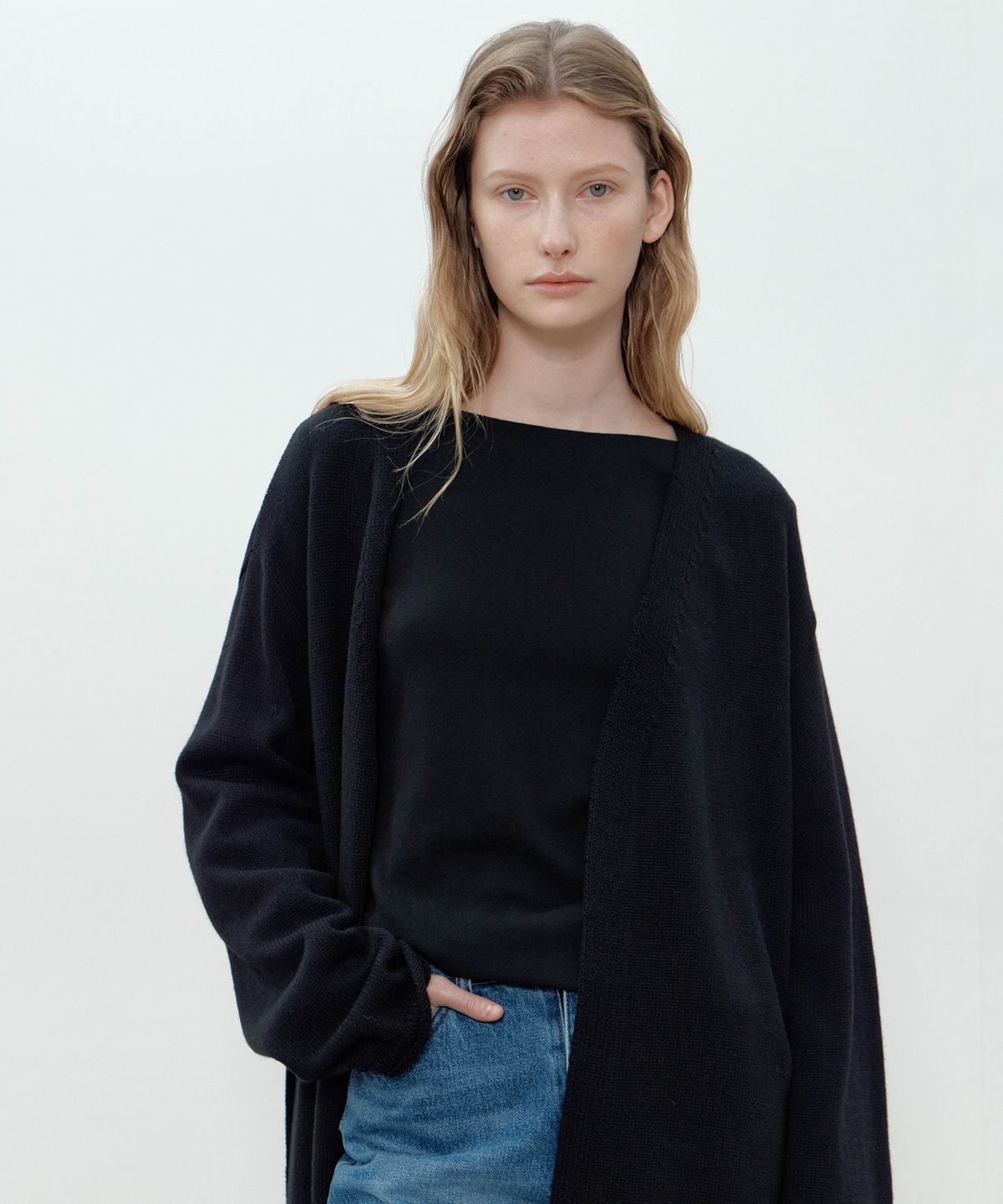 더마고(THEMARGOT) WOOL BLEND WRAP CARDIGAN (BLACK)
