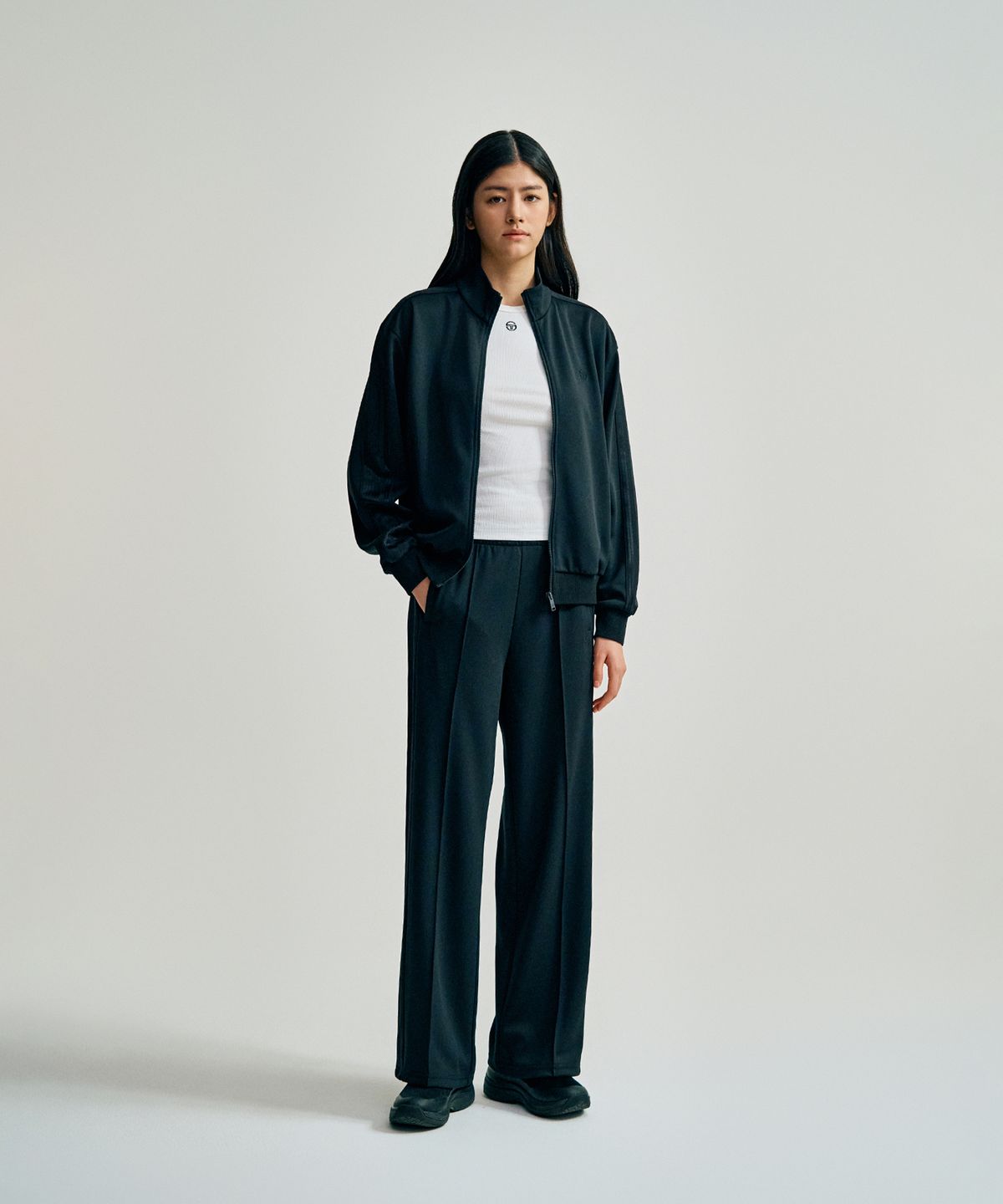 세르지오 타키니(SERGIO TACCHINI) W 타키니 모던 트랙 릴렉스핏 팬츠 (Black)