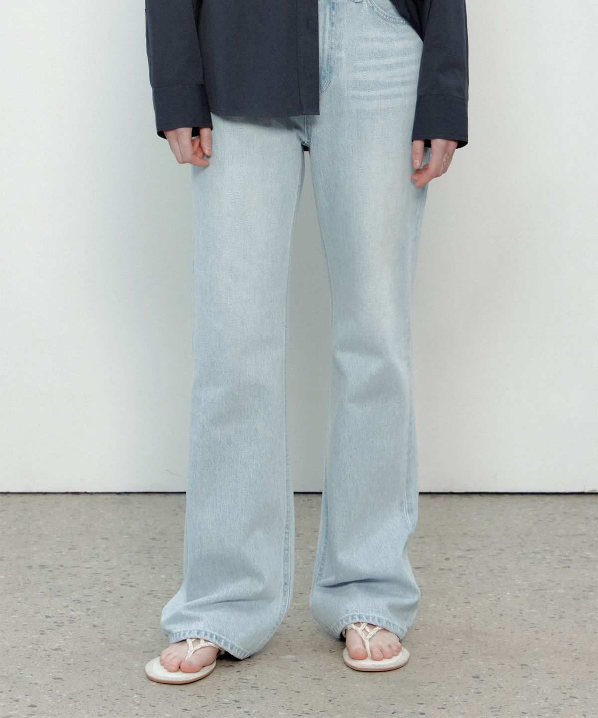 더마고(THEMARGOT) ROAD BOOTCUT DENIM (LIGHT BLUE)