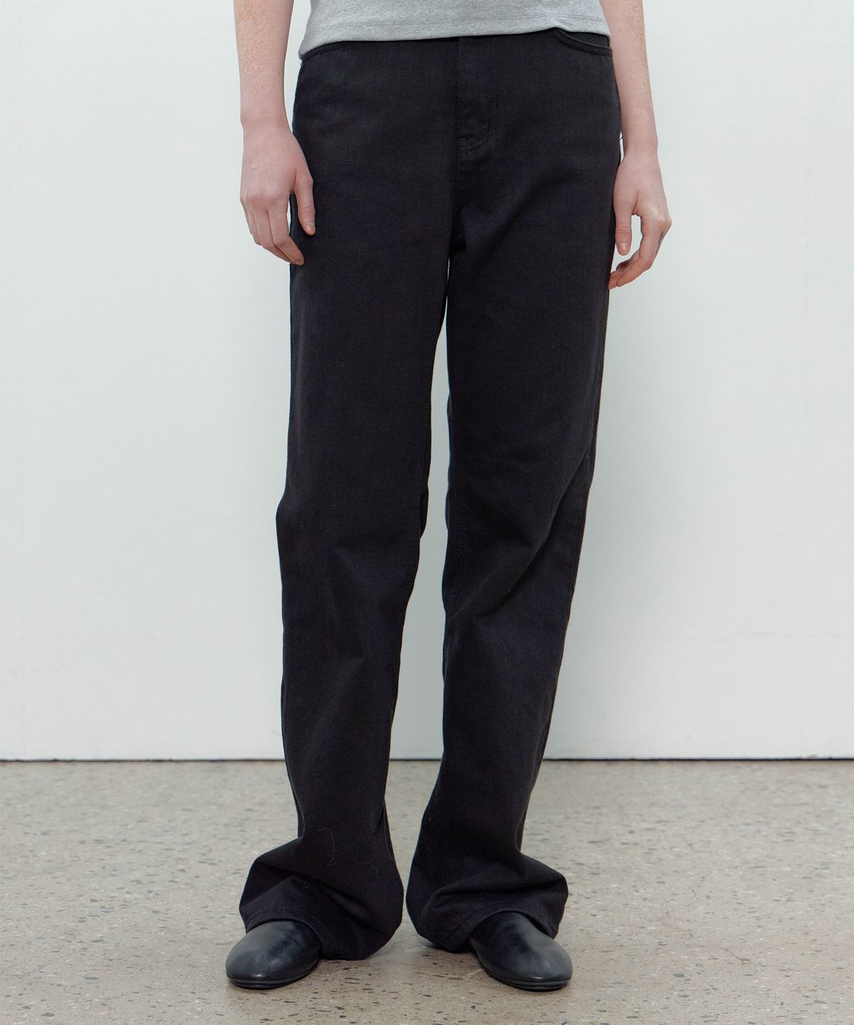 더마고(THEMARGOT) BASIC SEMI BOOTCUT DENIM (BLACK)