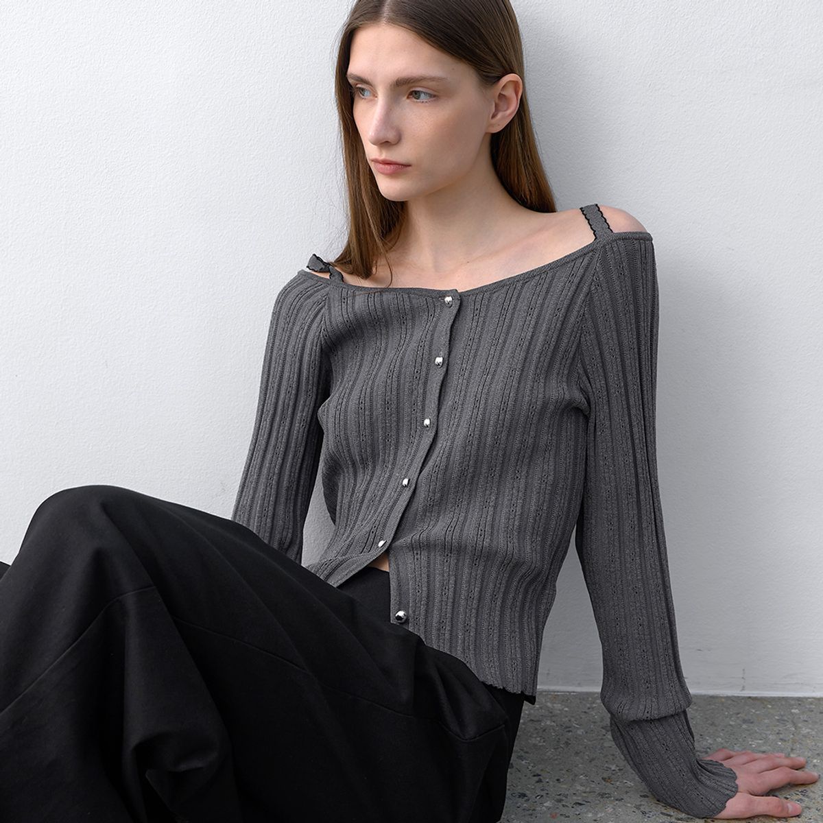 아틀리에 나인(ATELIER NAIN) SKASHI OFF SHOULDER KNIT(T-7014)