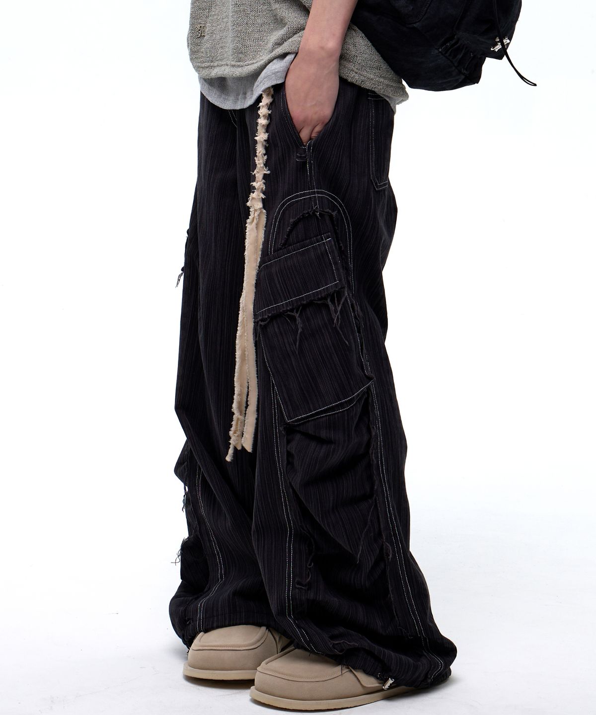 알에스에스씨(RSSC) WRINKLE MIXED STRIPE CARGO PANTS - BLACK