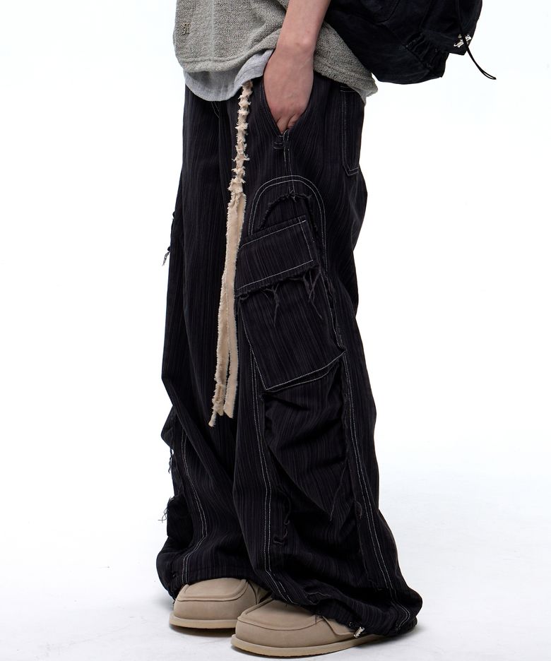 WRINKLE MIXED STRIPE CARGO PANTS - BLACK