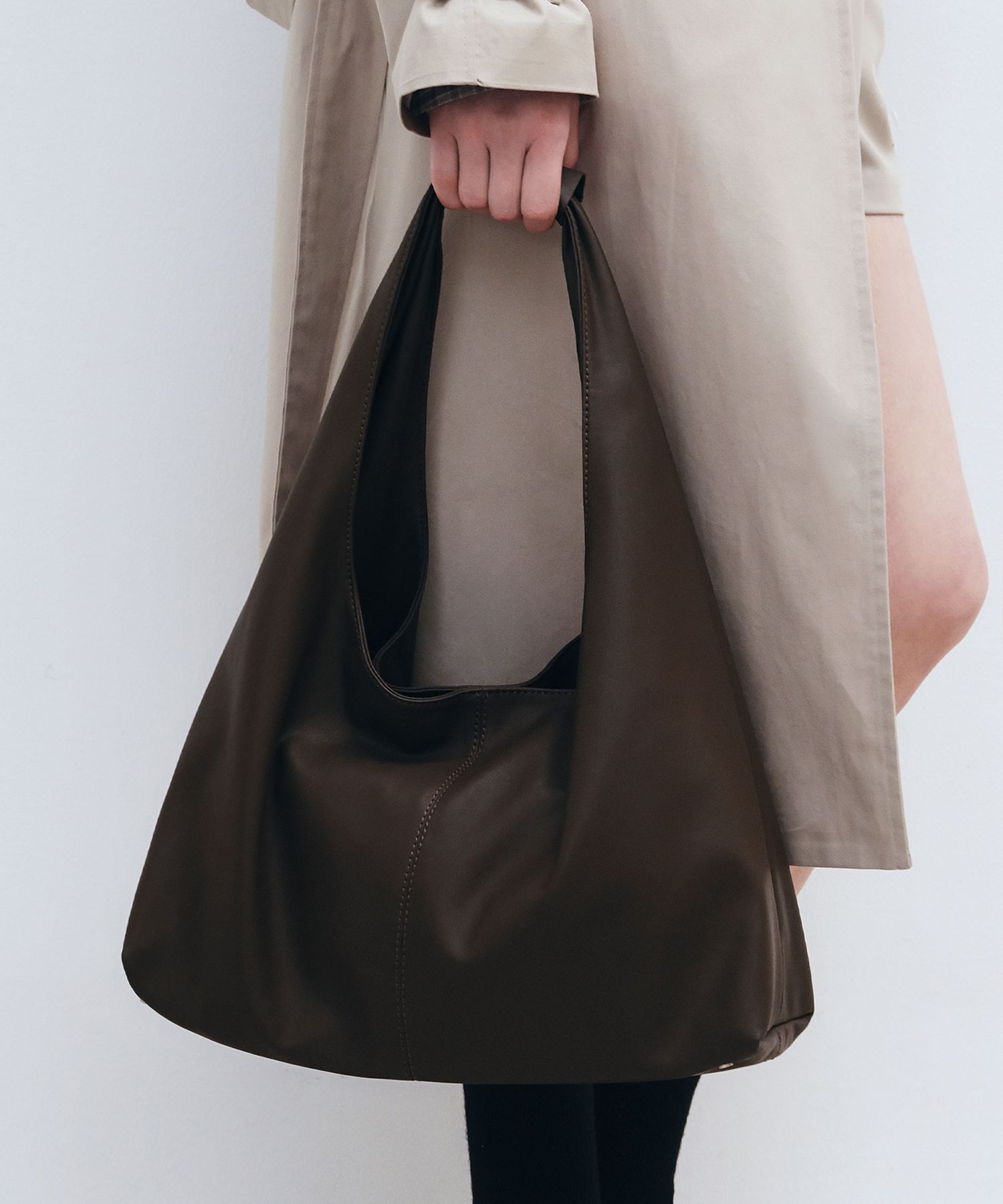 MUSINSA LOEIL Classic Handle Leather Hobo Bag Brown