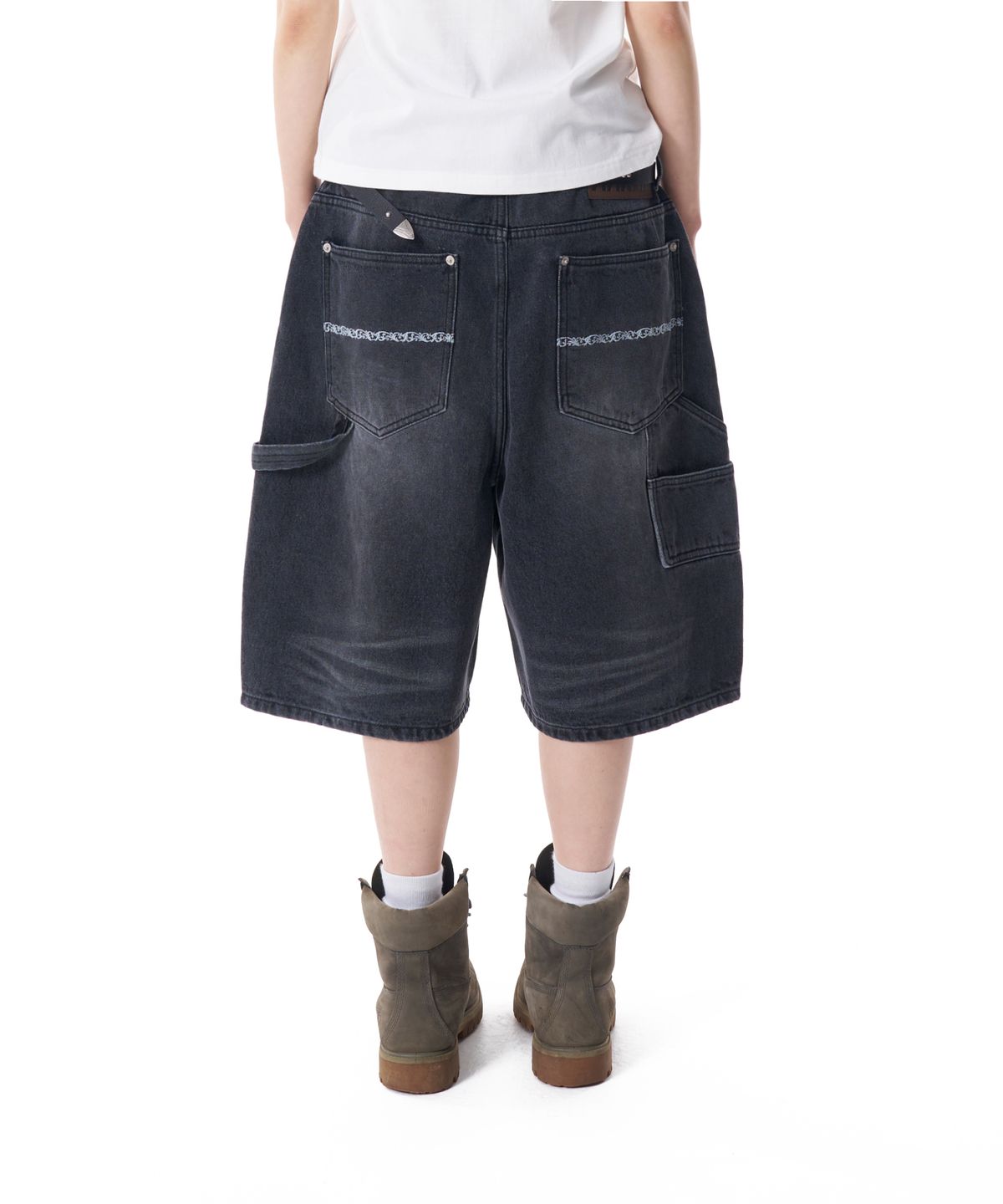 아캄(AAKAM) Needlework Carpenter Bermuda Denim Pants (Black)