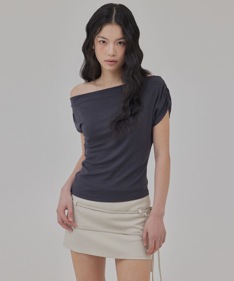 RELAXED FIT SHIRRED DROP SHOULDER TOP_T516TP111