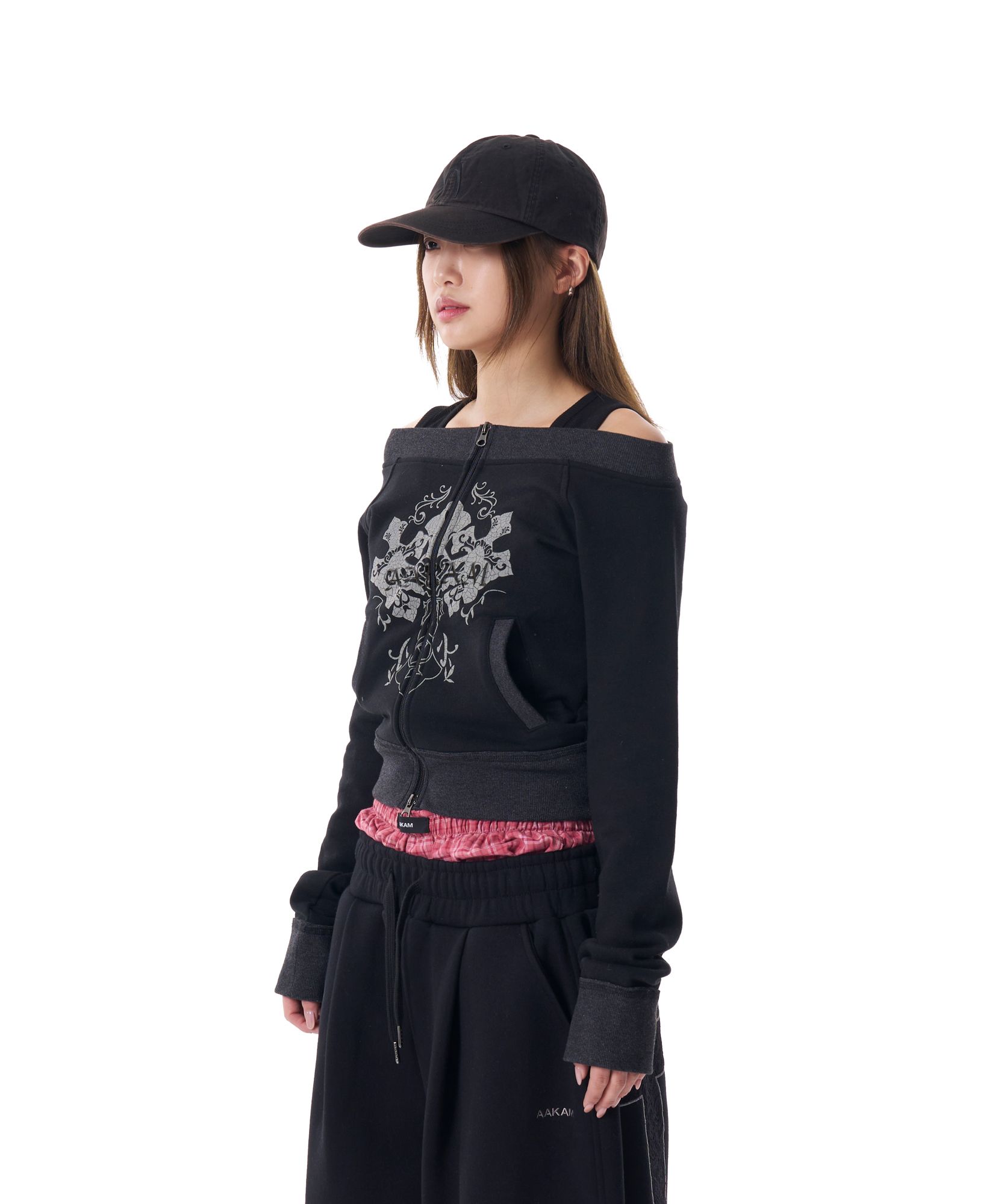 AAKAM ■ CROS2 オフショルダー ジップアップ MUSINSA | AAKAM CROS2 Off-shoulder Zip-Up (Black)