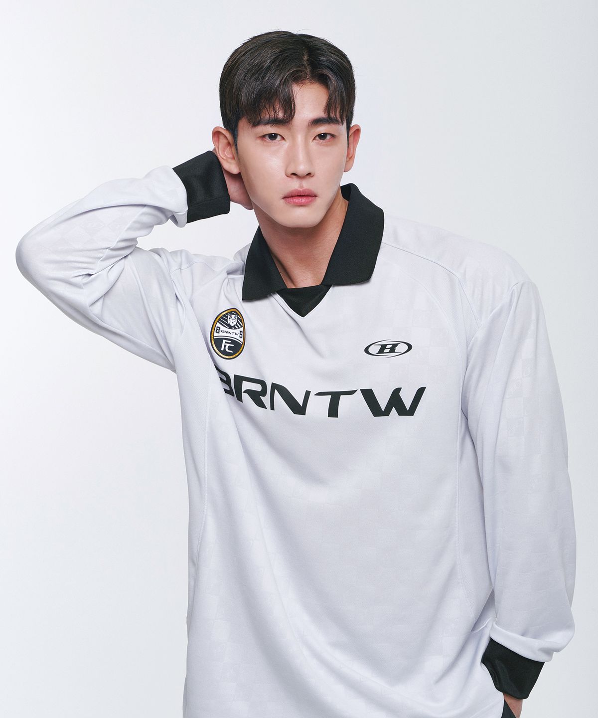 본투윈(BORN TO WIN) MONOGRAM SOCCER JERSEY [SILVER]