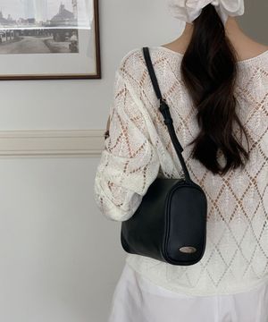 지니 스퀘어 미니 숄더백  블랙 [소가죽]