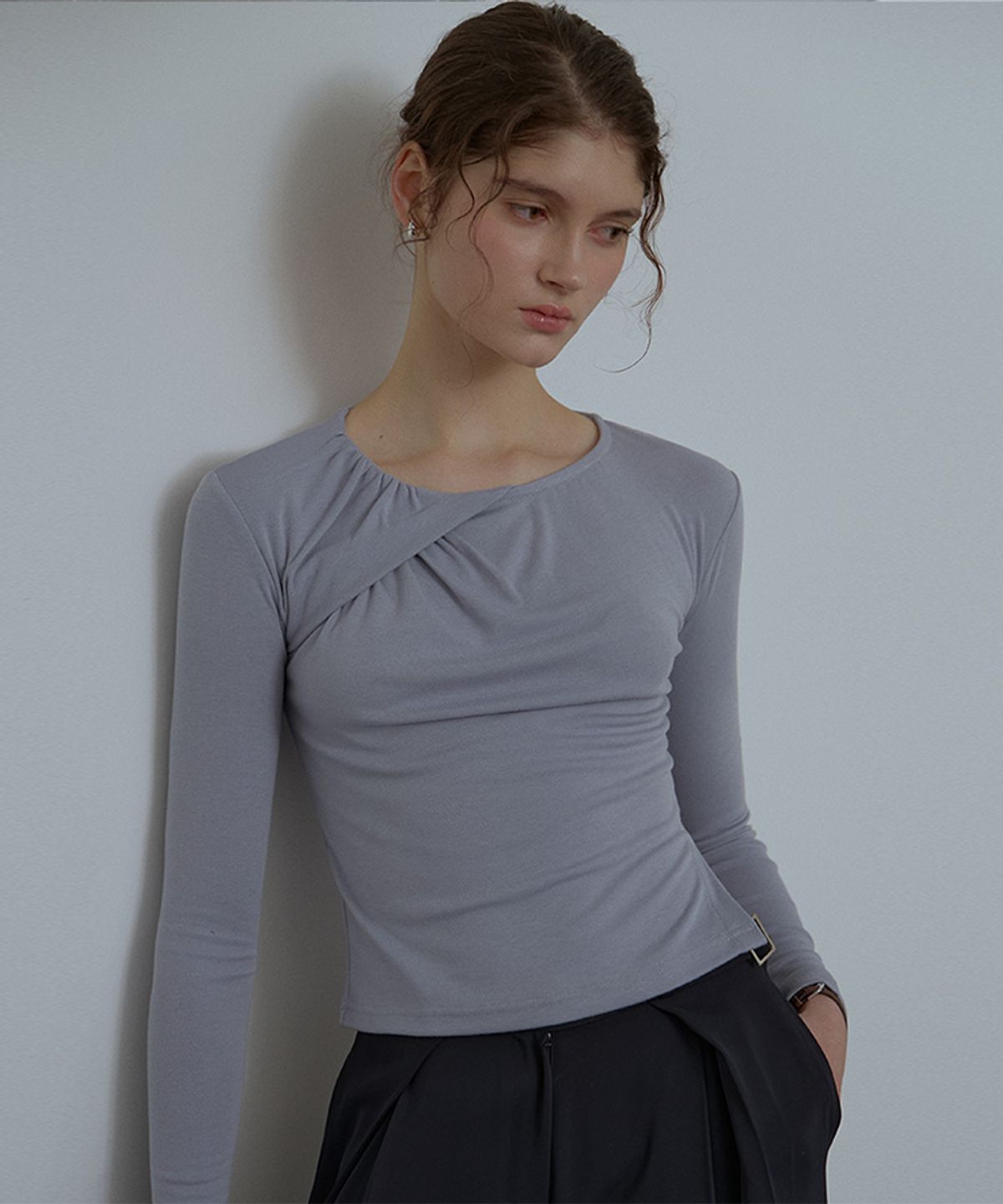 드헤베(DEHEVE) Shirring Cutting Line Long Sleeve [Blue]