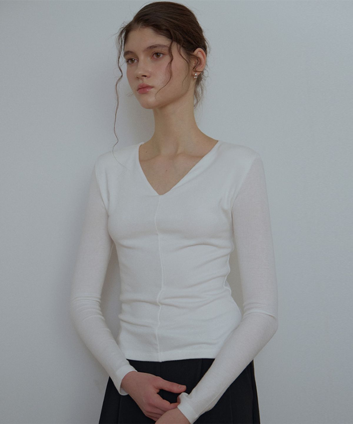 드헤베(DEHEVE) V-neck Cutting Line Long Sleeve [Ivory]