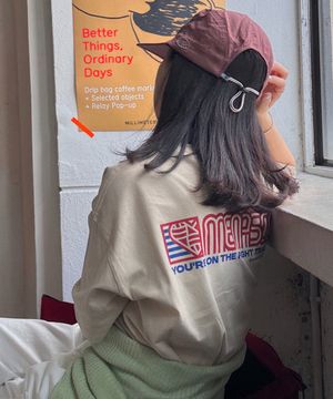 Squared Hearttrack Graphic T Shirt_Oatmeal