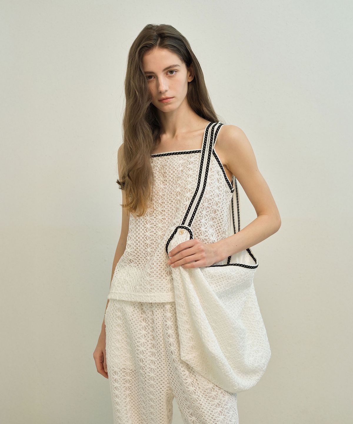 메이버유(MAYVERU) Cyndi Lace Bag _ Ivory